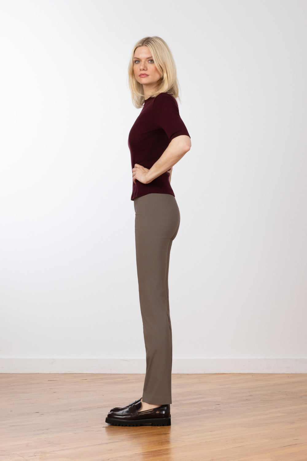 BILLY Signature Taupe - AVENUE MONTAIGNE