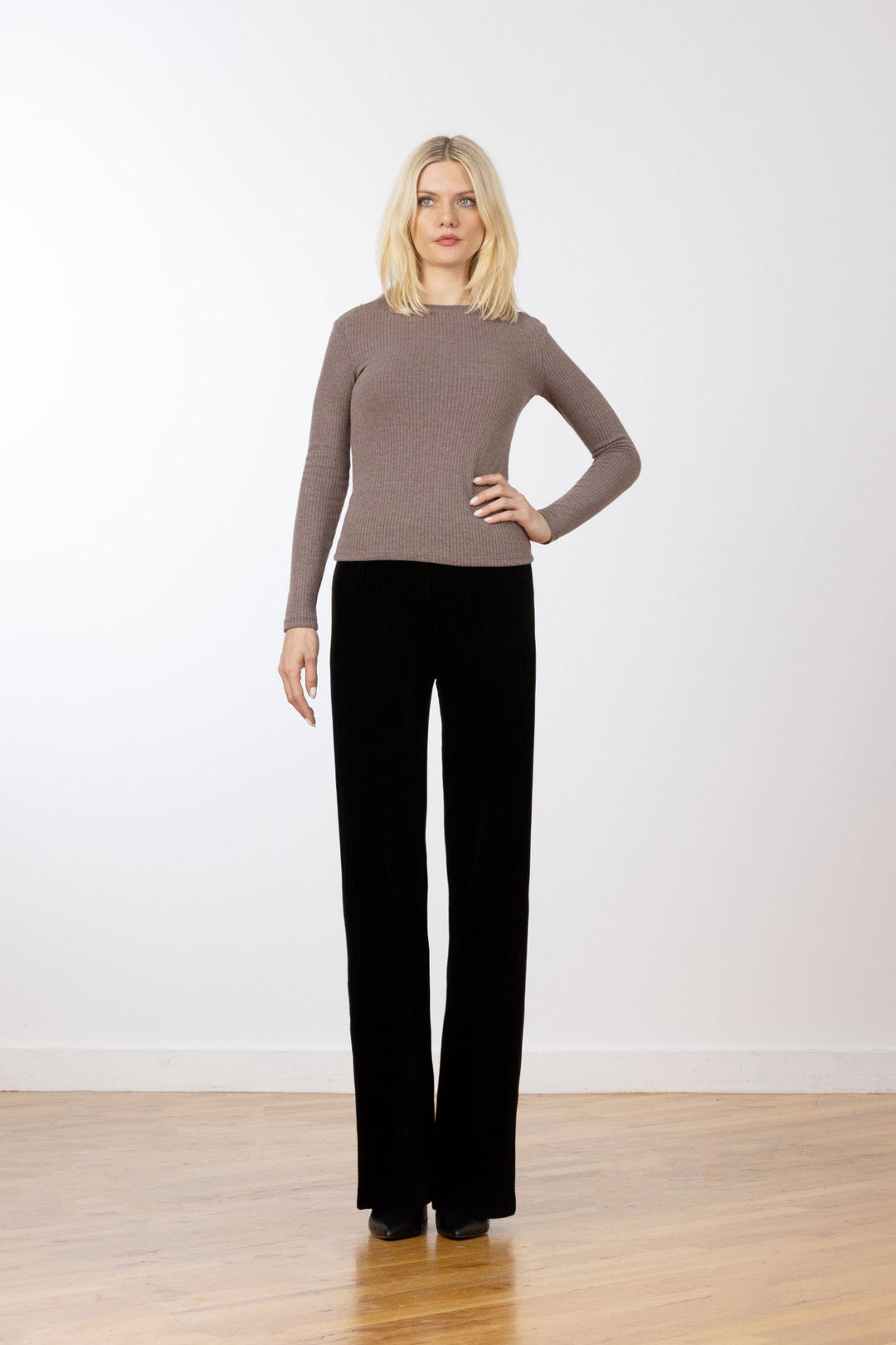 FLAVIA Corduroy Black