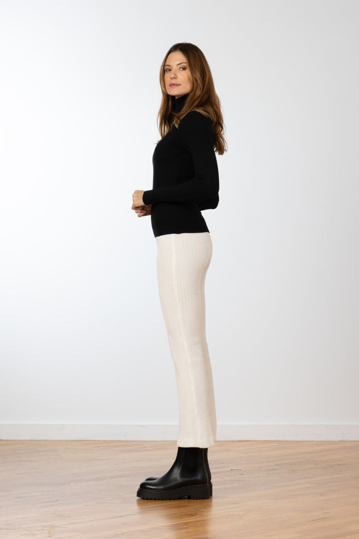 LEO Fine Corduroy Winter White