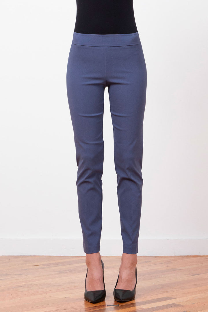 LILI Signature Hale Navy