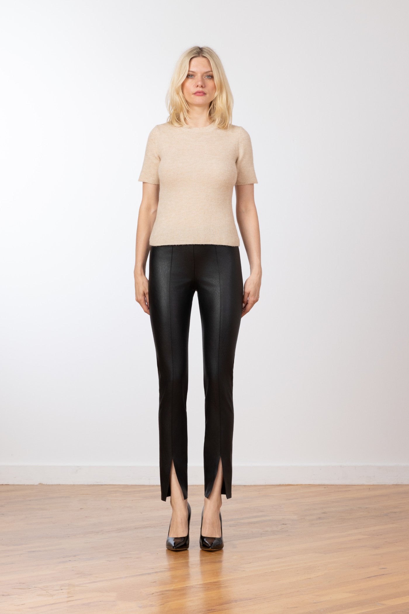 MAX Pleather Black – AVENUE MONTAIGNE