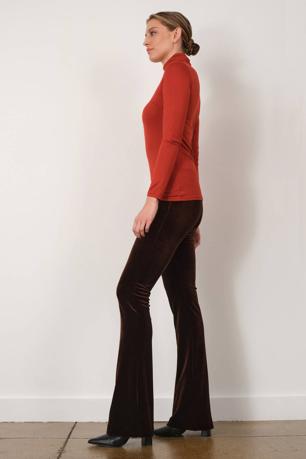 BELLINI Velvet Brown - AVENUE MONTAIGNE