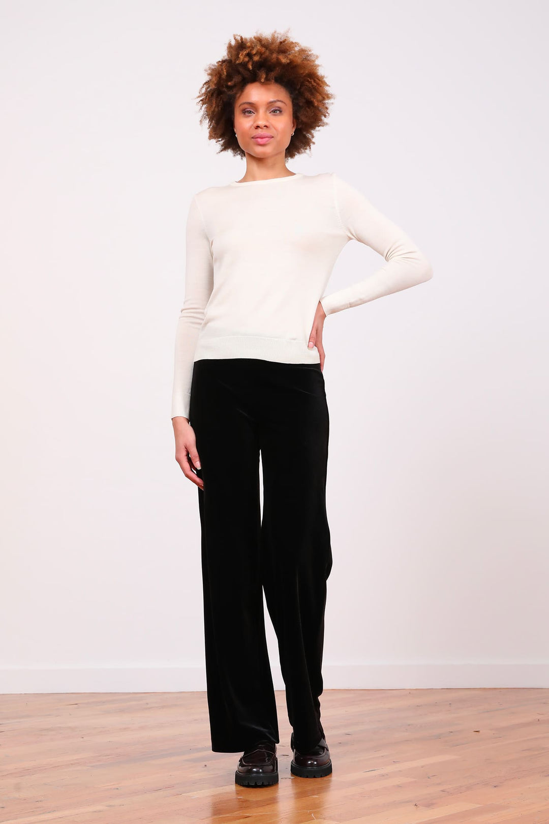 FLAVIA Velvet Black