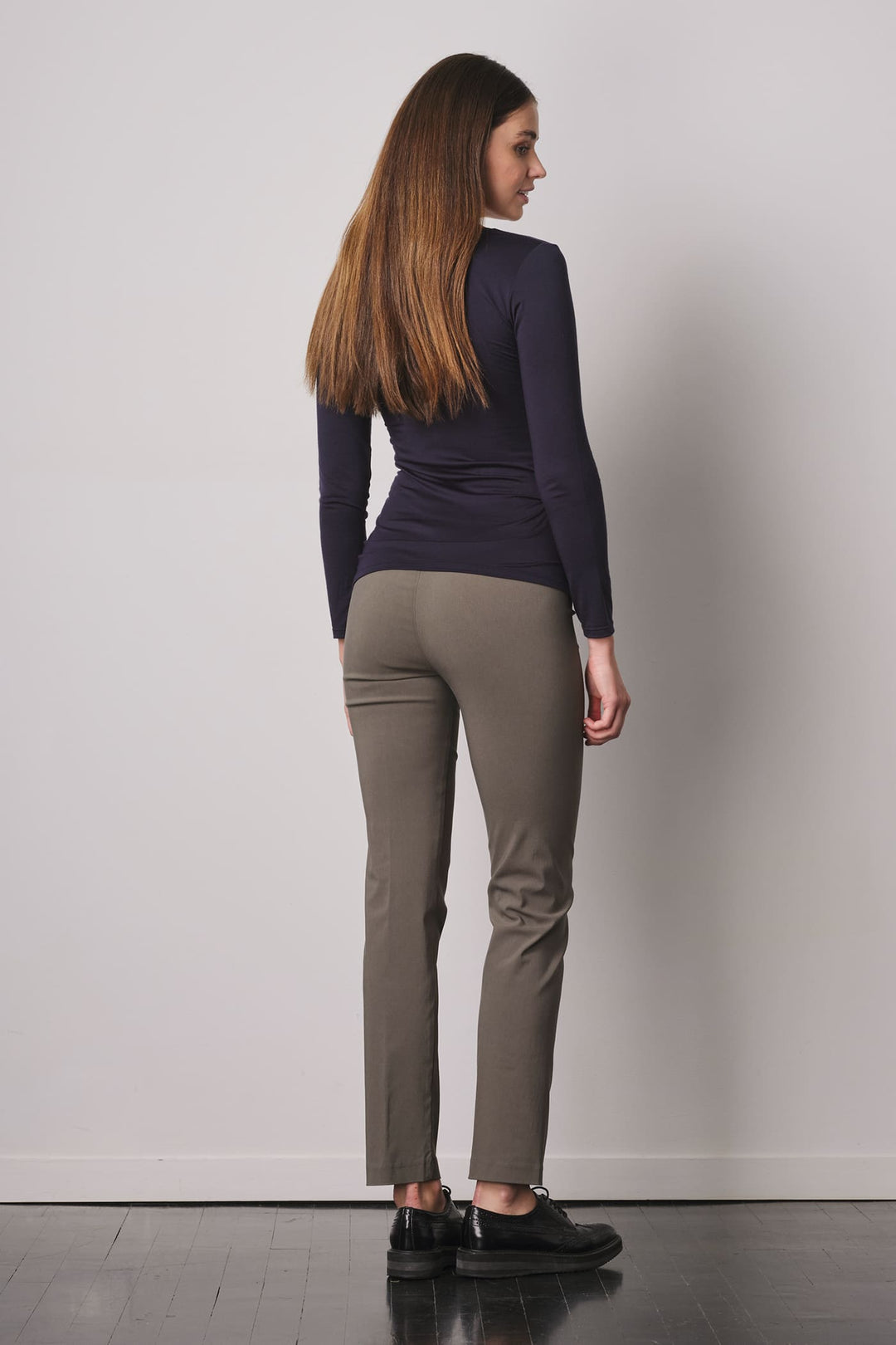 LILI Signature Olive Green