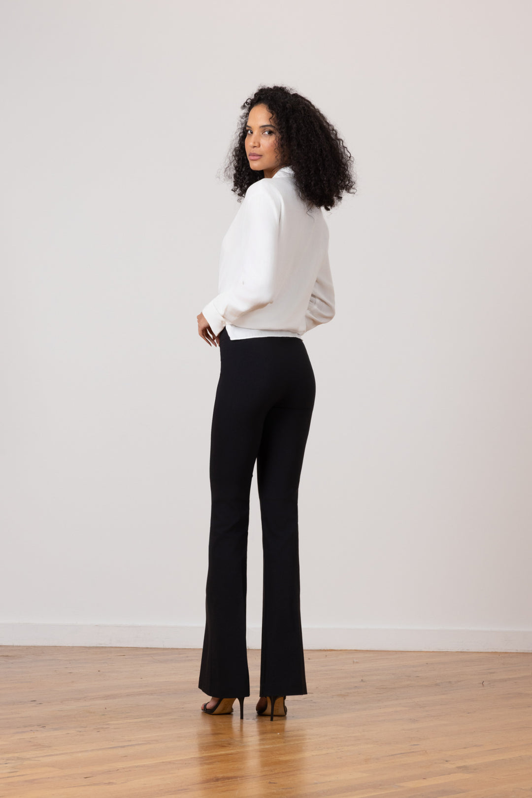 BELLINI Signature Black Summer - AVENUE MONTAIGNE 