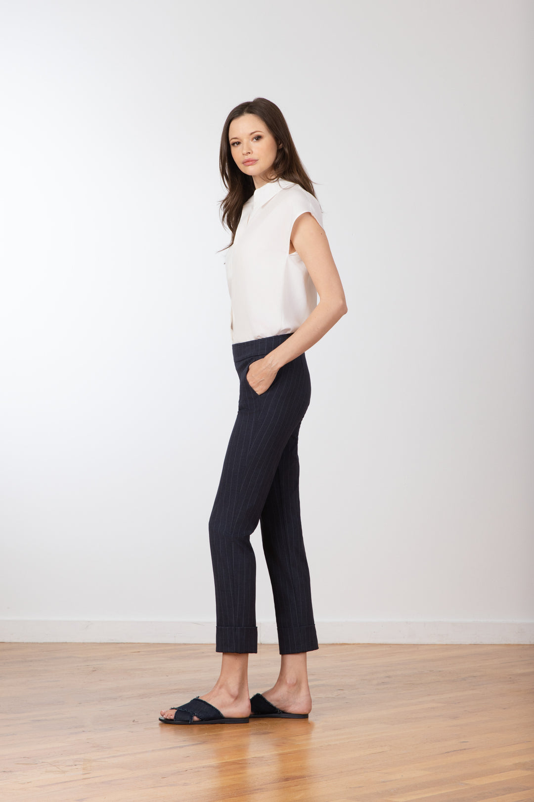 BEN Needle Line Navy - AVENUE MONTAIGNE 