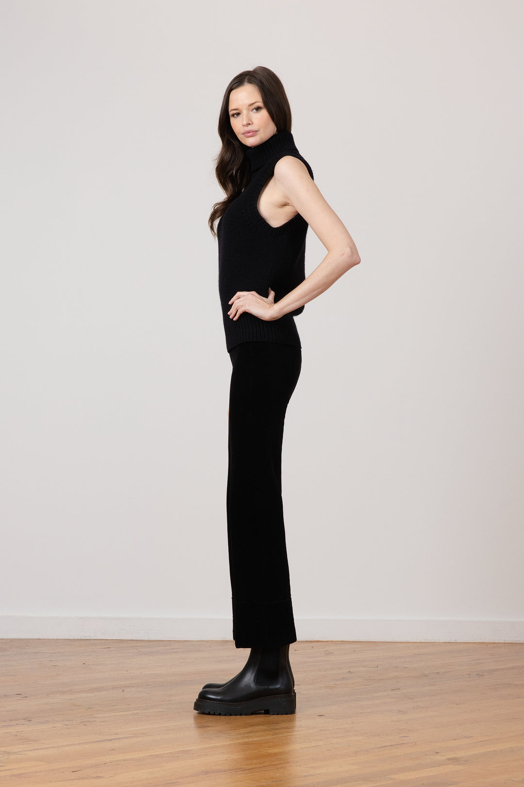 BONNIE Pre-Washed Corduroy Black