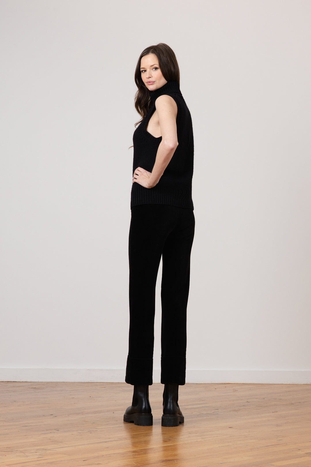 BONNIE Pre-Washed Corduroy Black