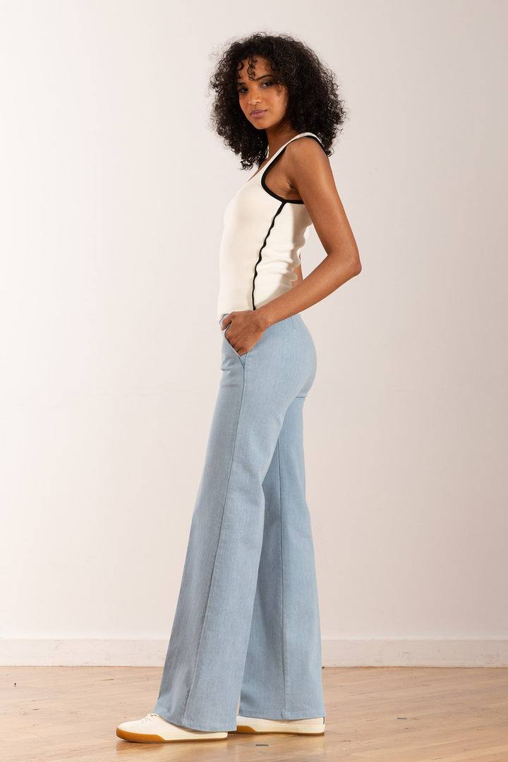 CARLA Bleached Denim