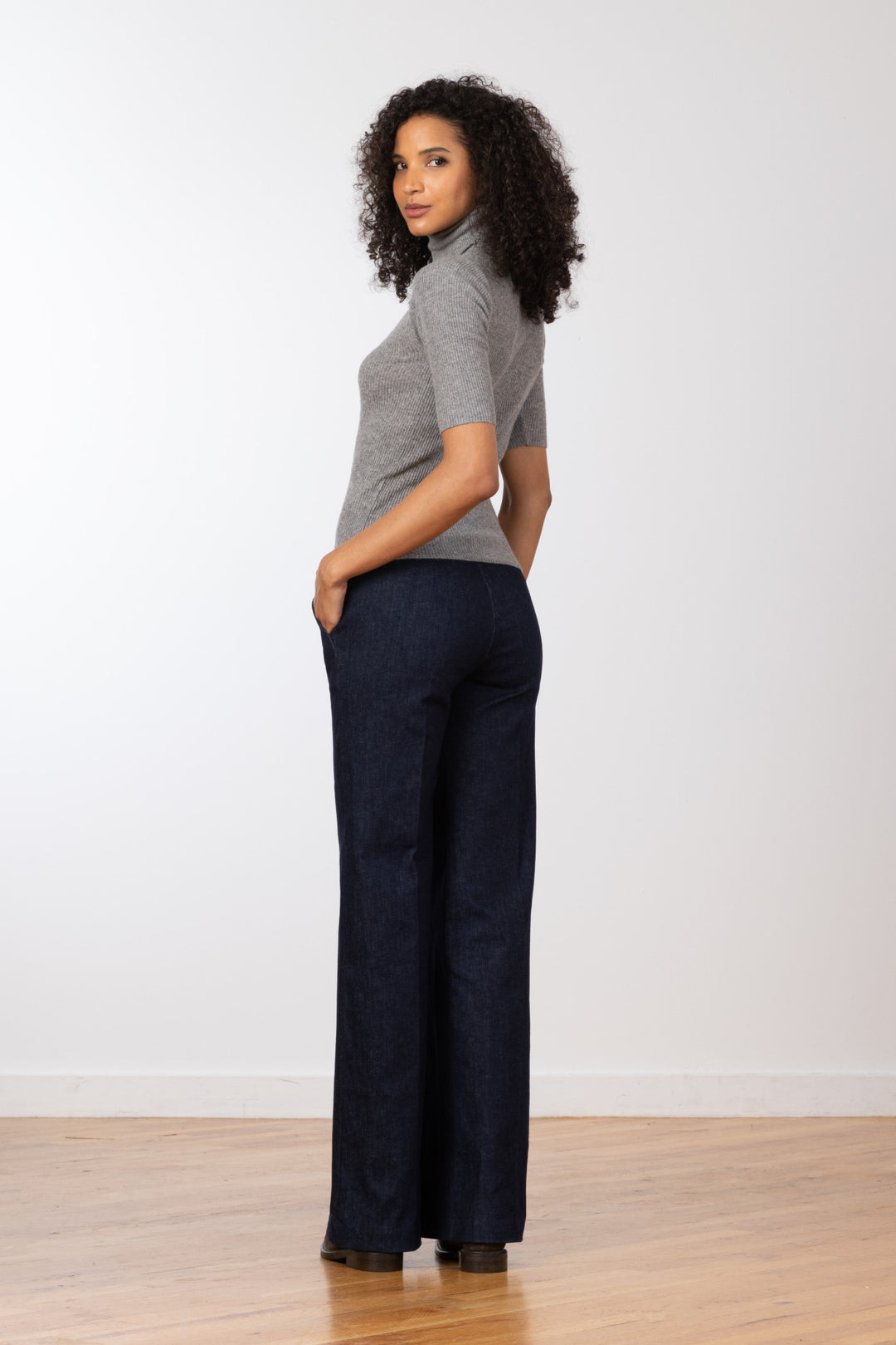 CARLA Dark Denim