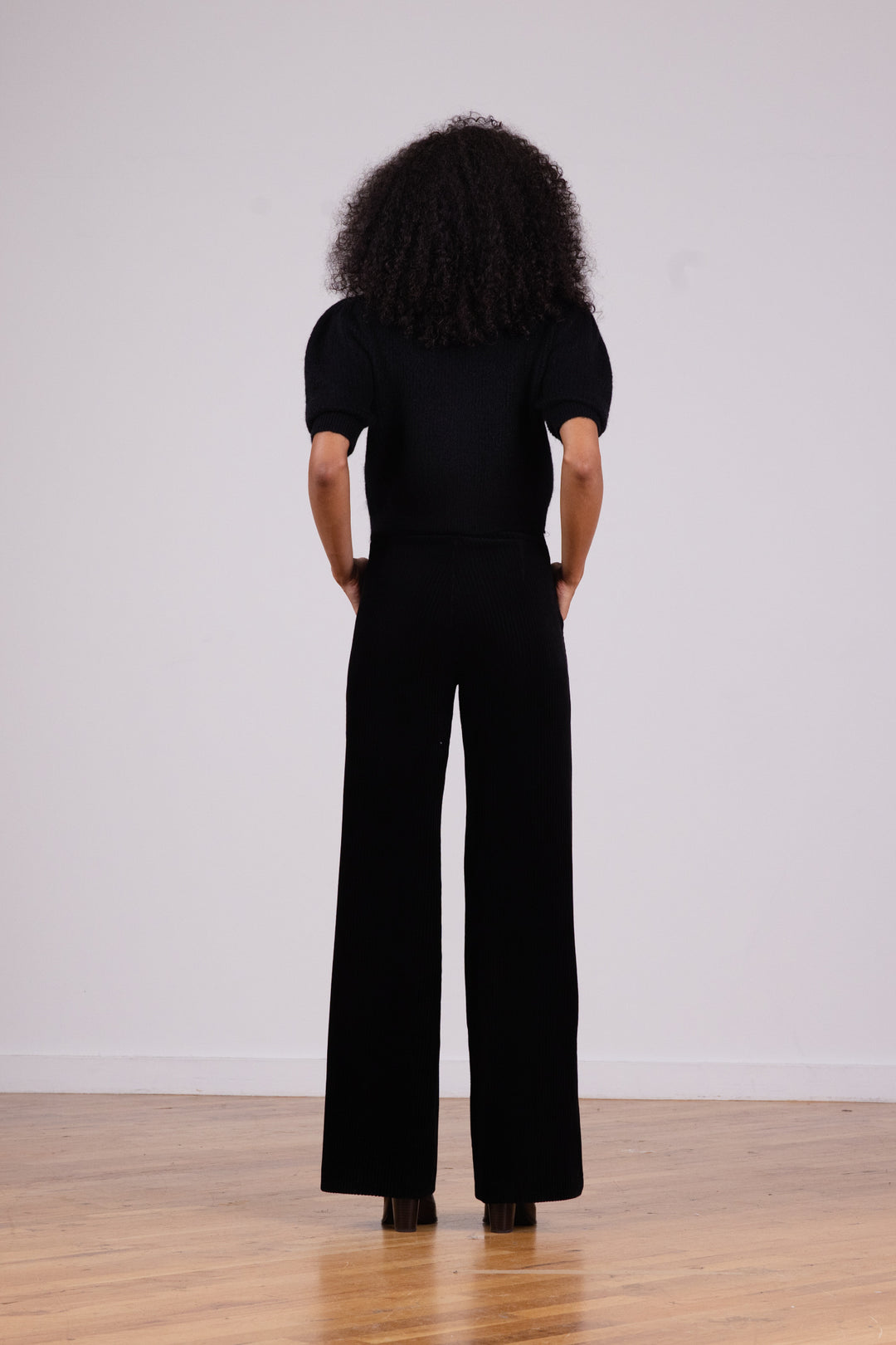 CARLA Corduroy Black