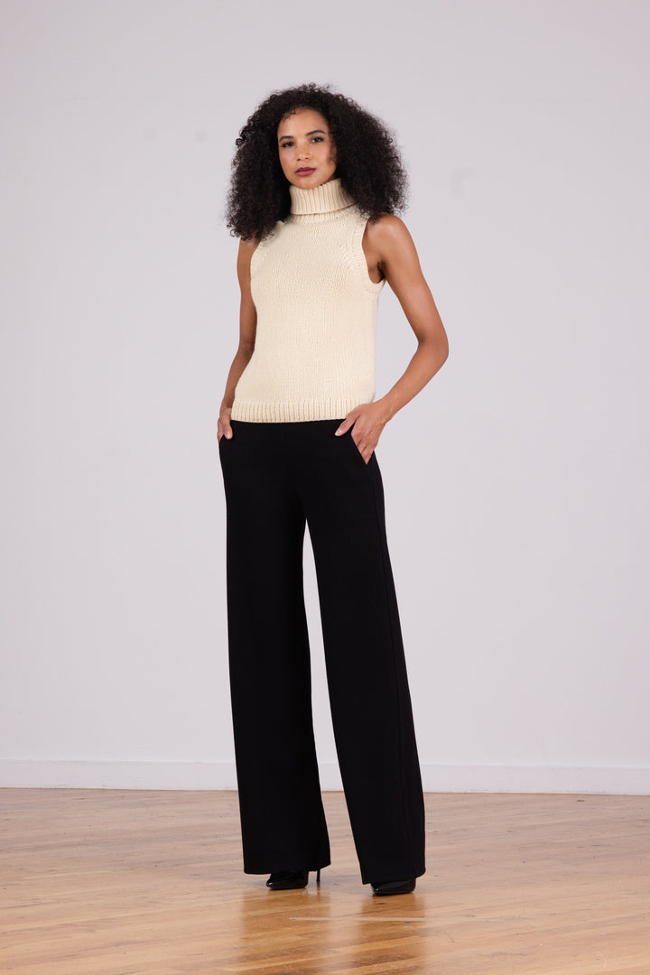 CARLA Cozy Black
