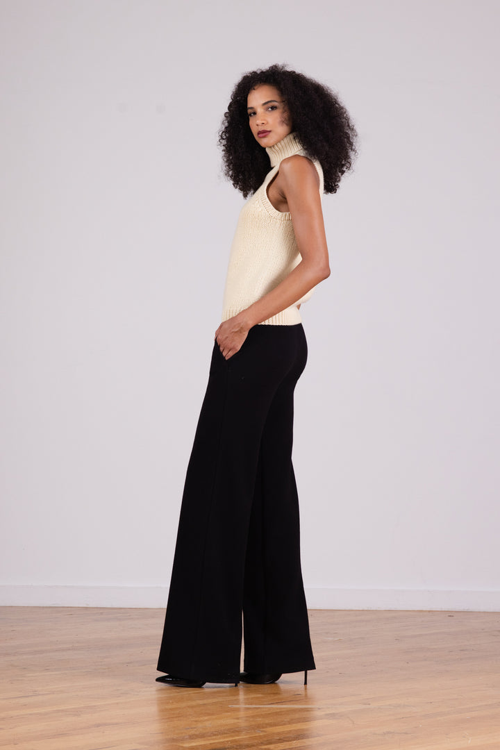 CARLA Cozy Black