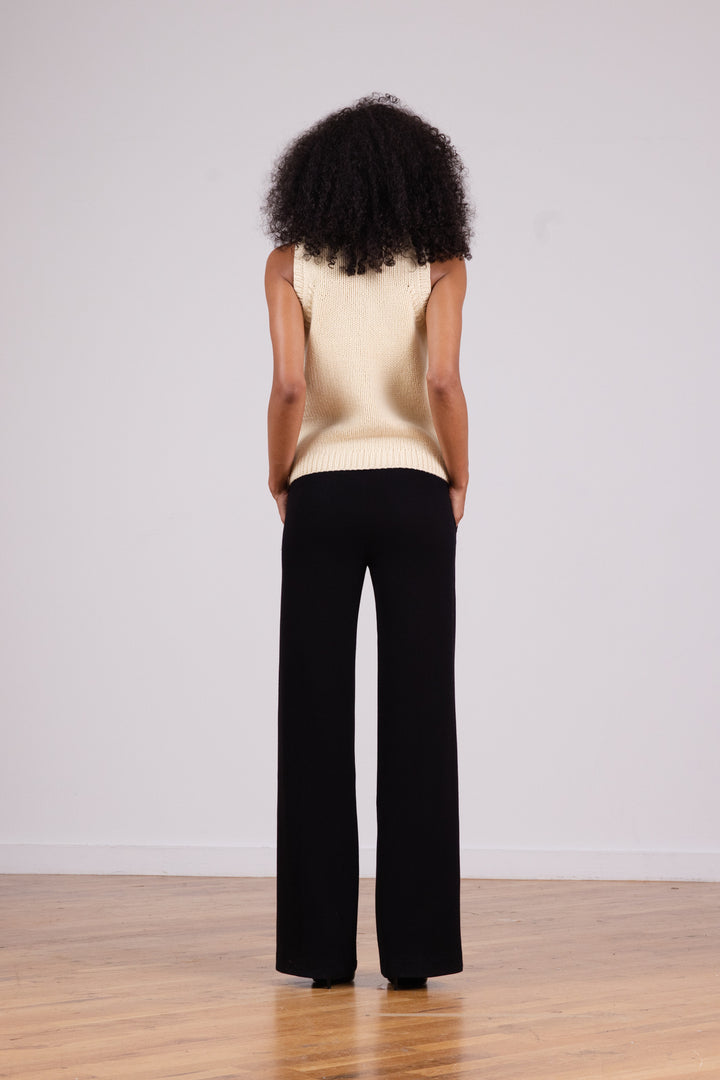 CARLA Cozy Black