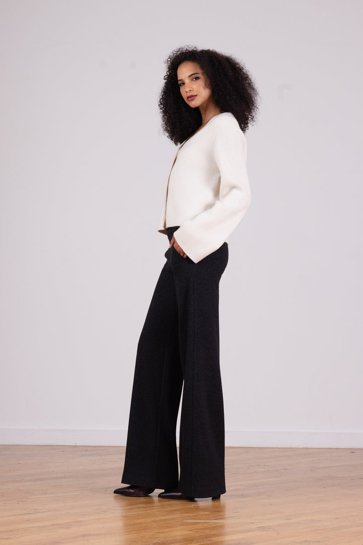CARLA Cozy Charcoal