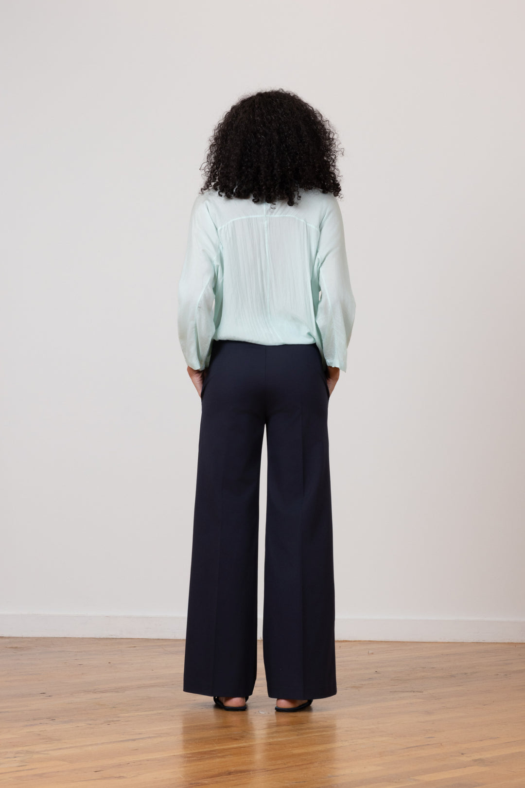 CARLA Cotton Stretch Navy - AVENUE MONTAIGNE 