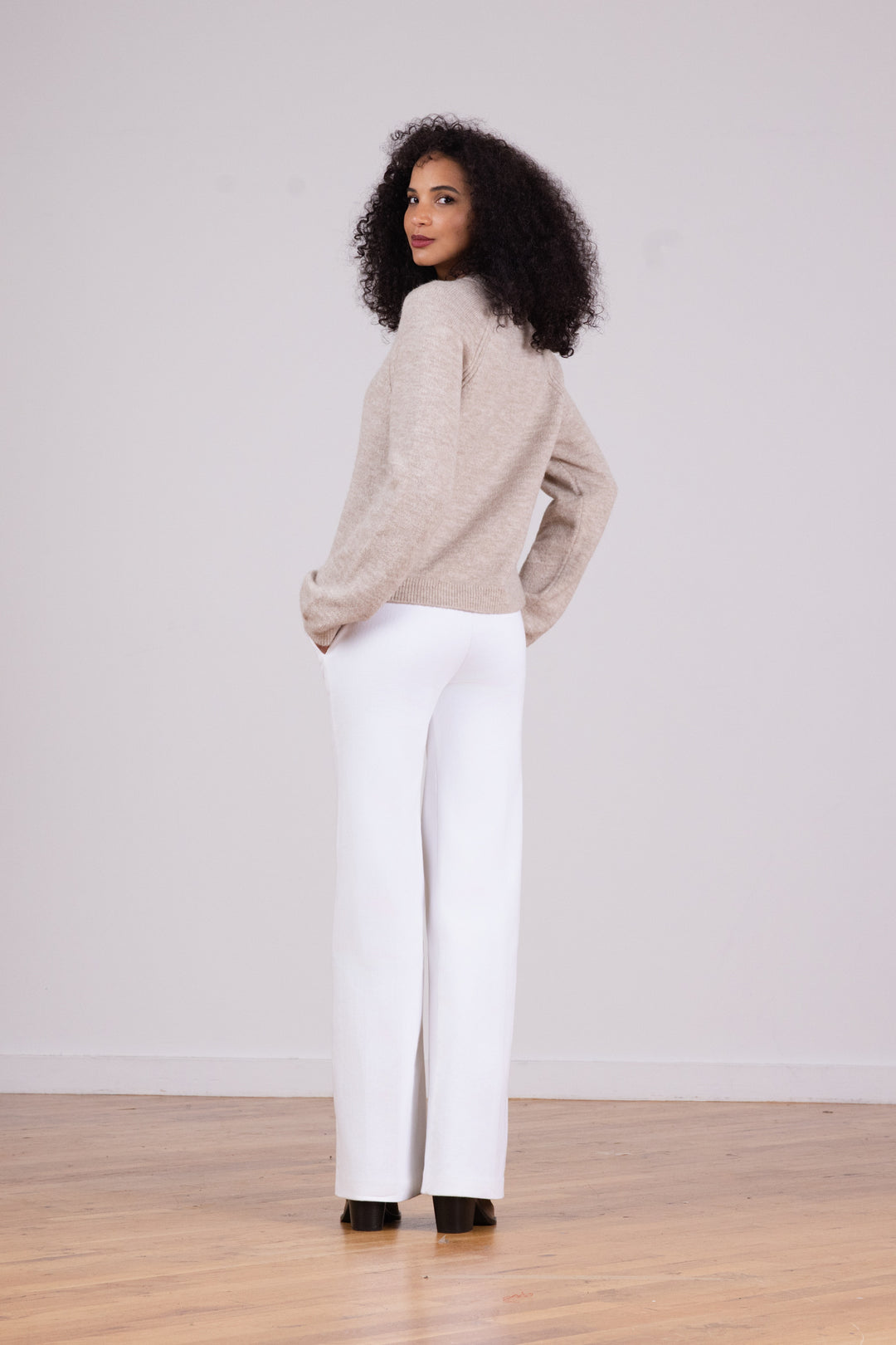 CARLA White Denim