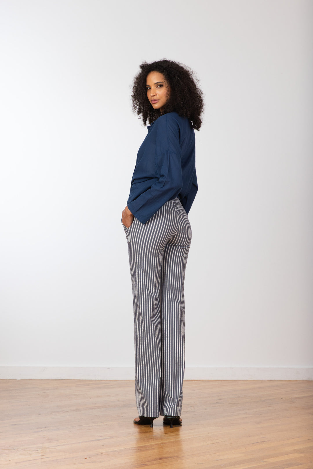 CASTEL Bistro Denim - AVENUE MONTAIGNE 