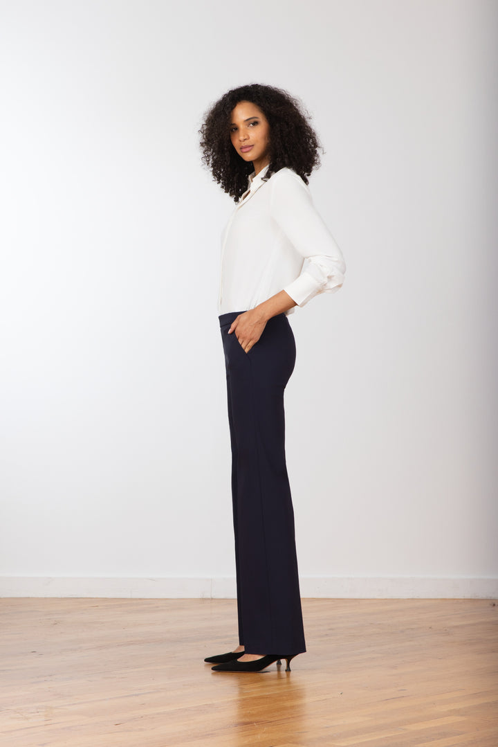 CASTEL Signature Navy - AVENUE MONTAIGNE 