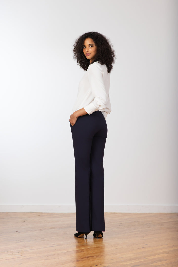 CASTEL Signature Navy - AVENUE MONTAIGNE 