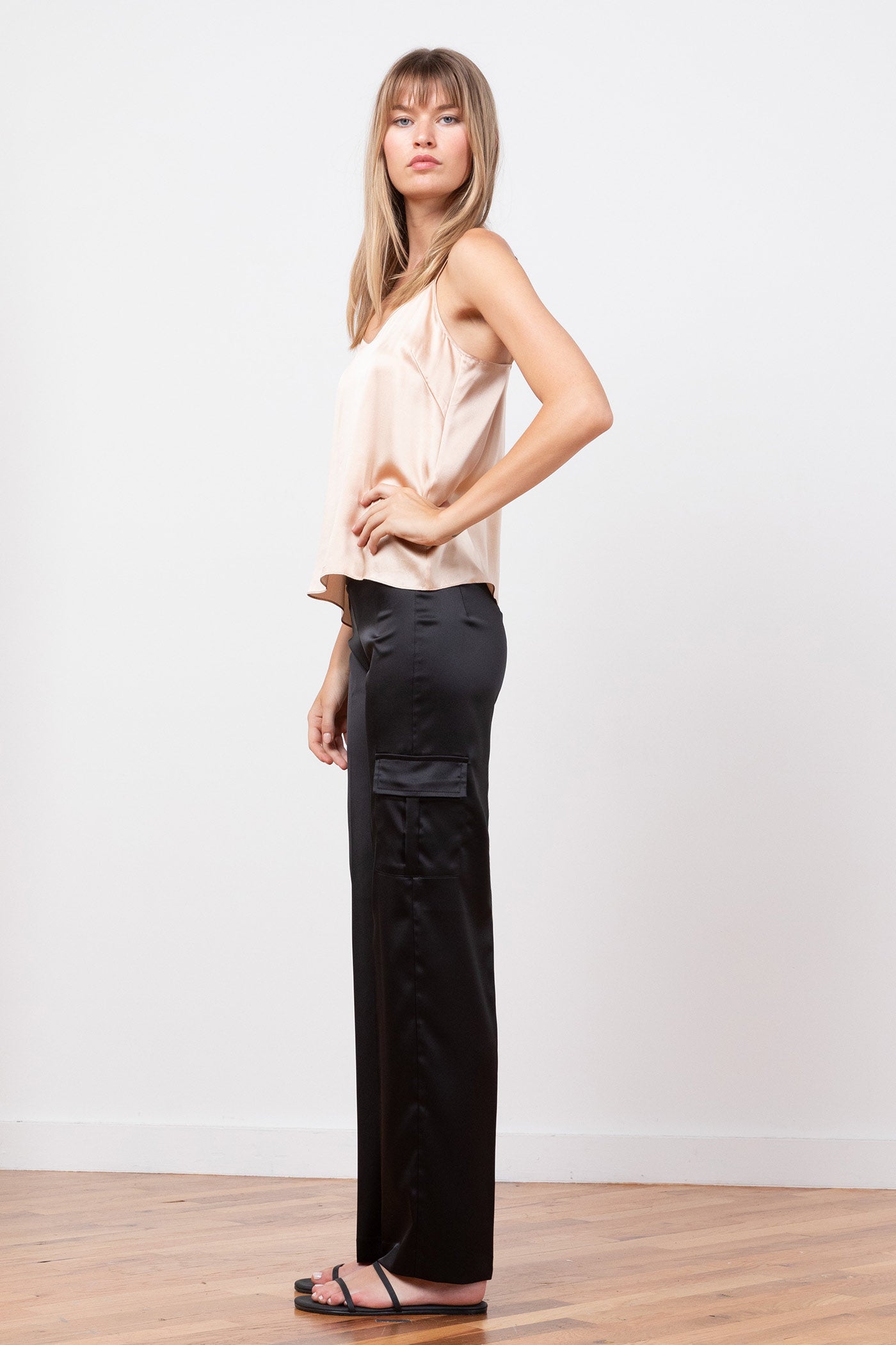 ECLIPSE Satin Black – AVENUE MONTAIGNE