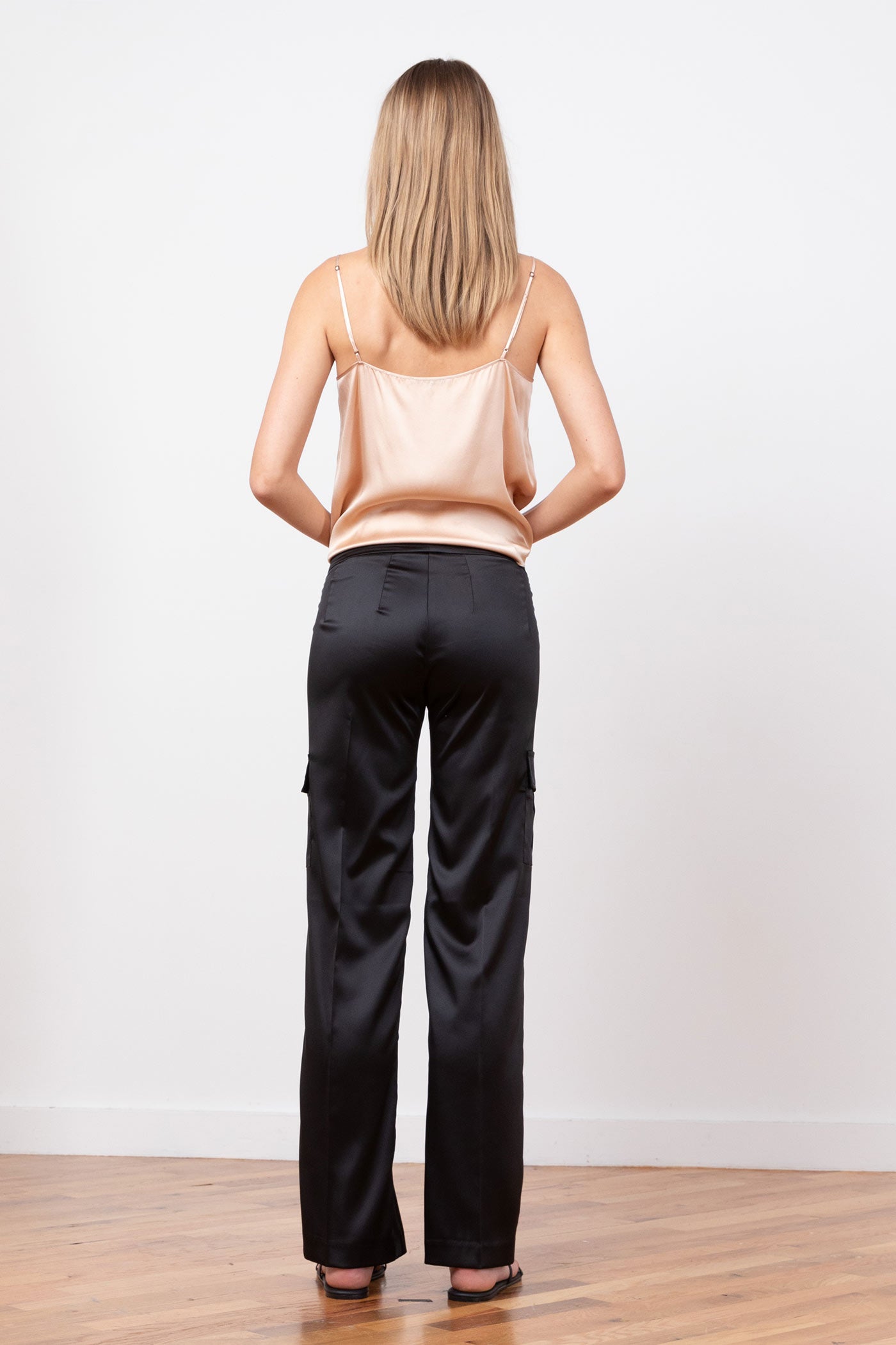 ECLIPSE Satin Black – AVENUE MONTAIGNE
