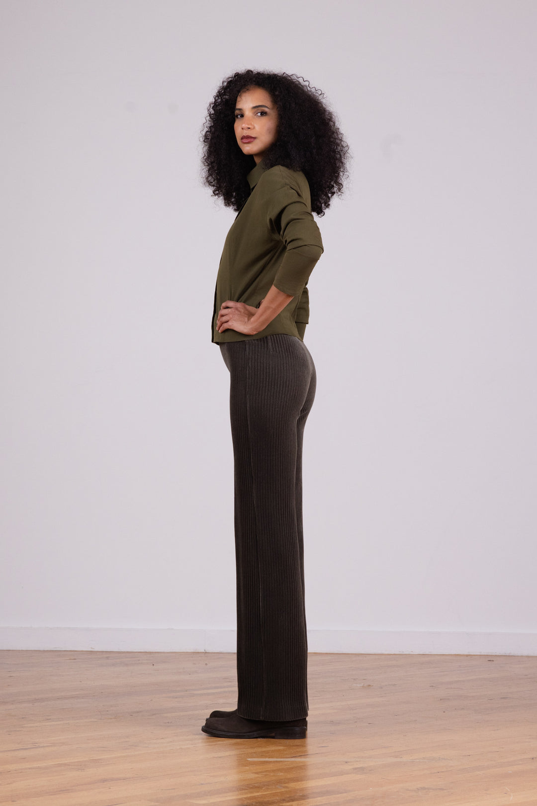 FLAVIA Corduroy Army Green