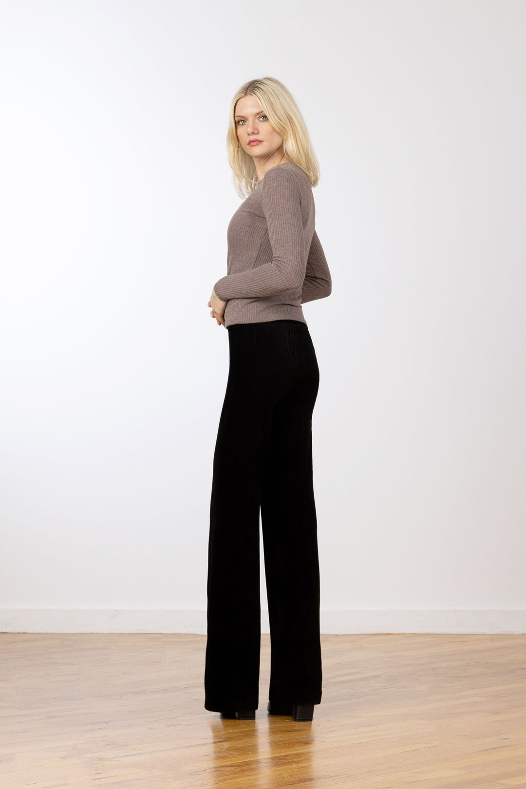 FLAVIA Corduroy Black