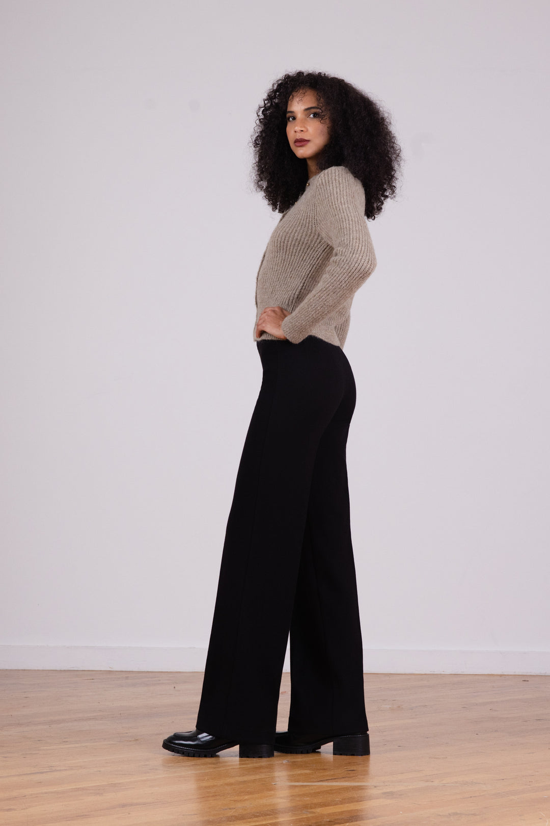 FLAVIA Cozy Black