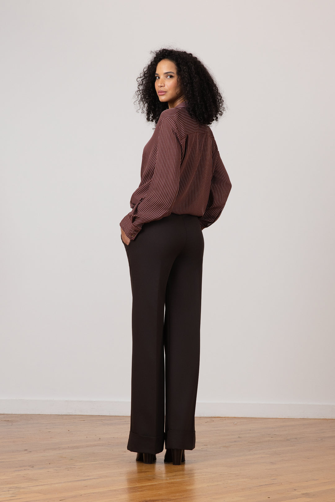 SLEEK Tropical Brown
