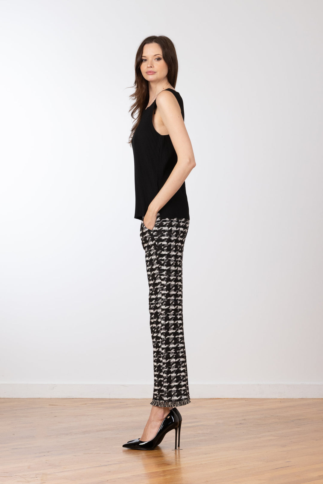 JOAN FRINGE Retro