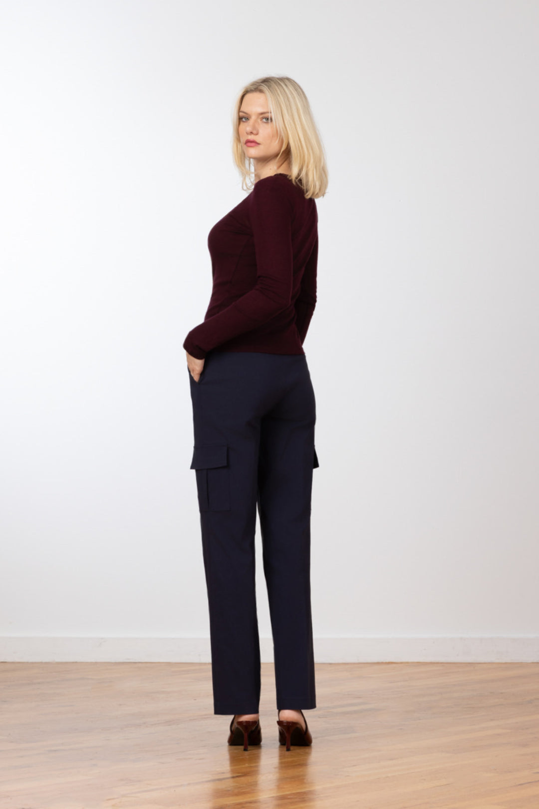KOOL Signature Navy Winter - AVENUE MONTAIGNE 