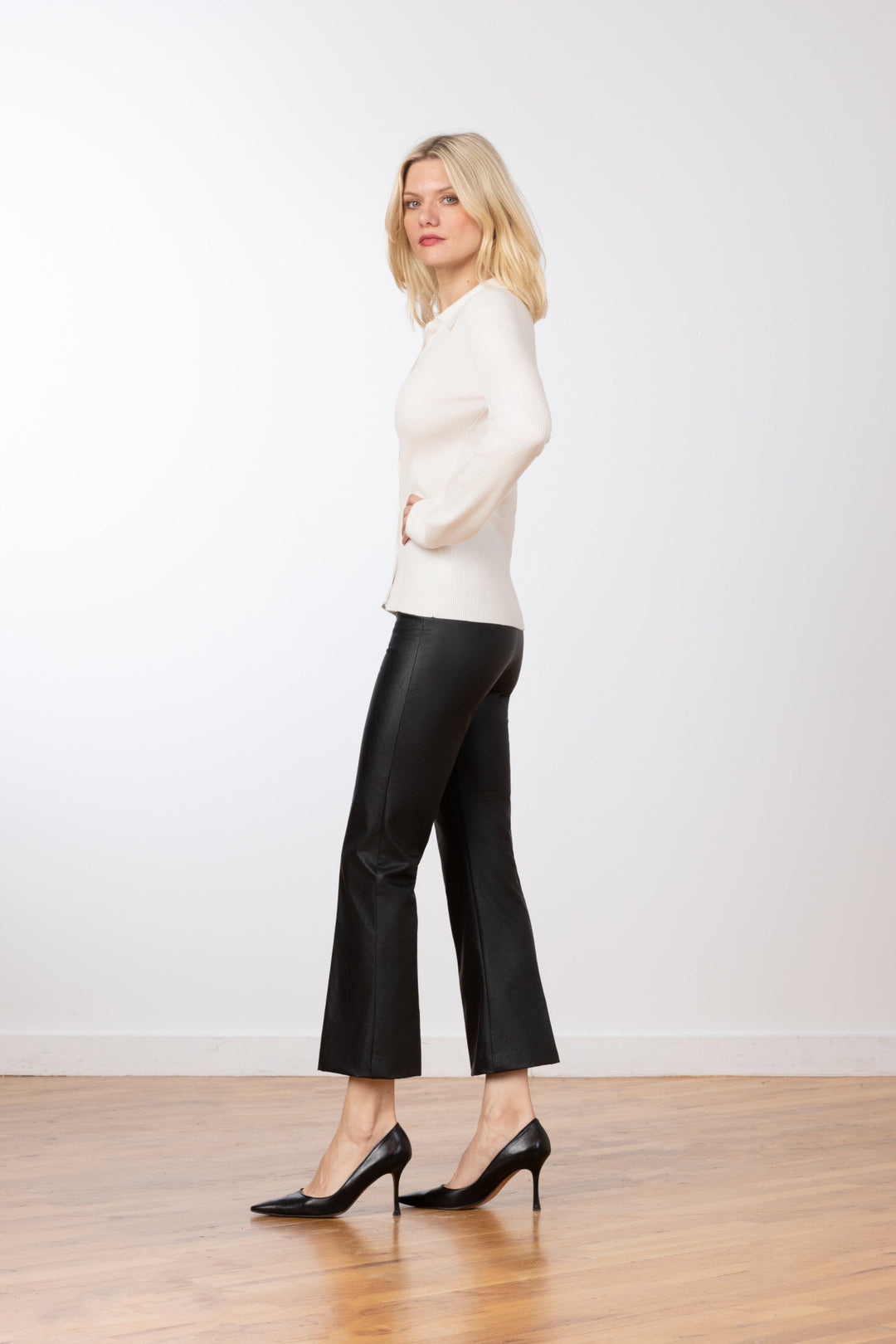 LEO Pleather Black