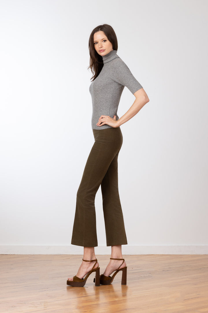 LEO Fine Corduroy Olive Green