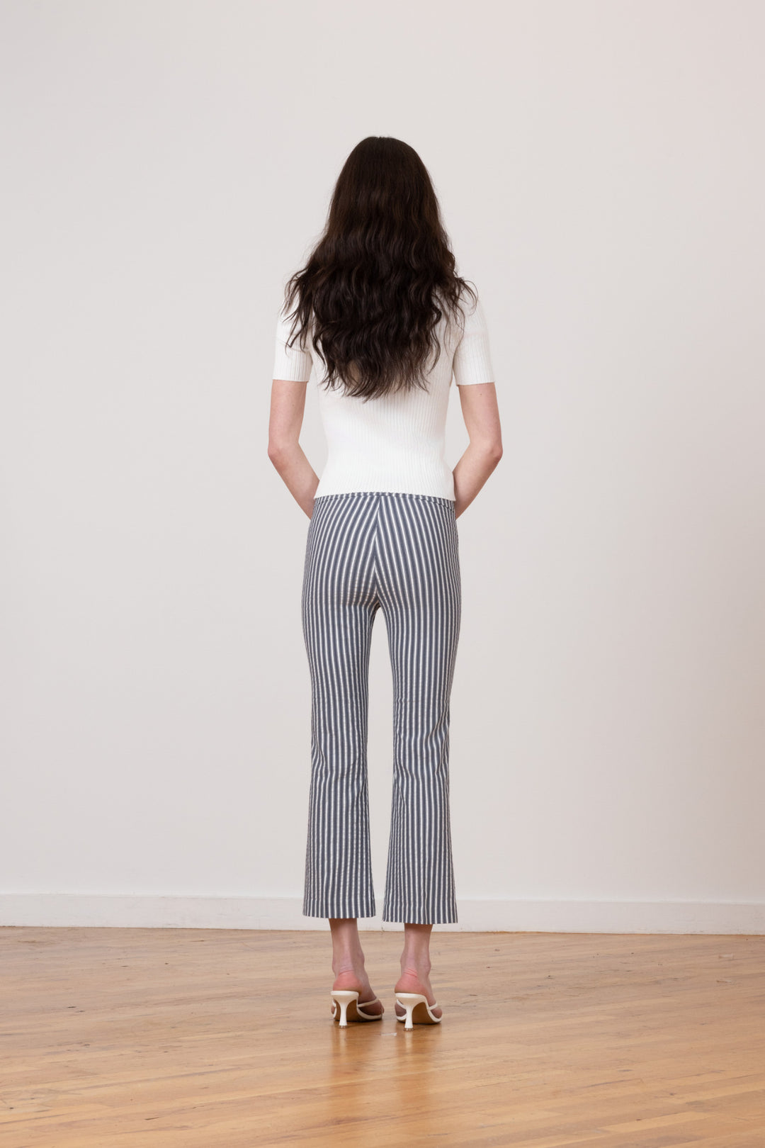 LEO Bistro Denim - AVENUE MONTAIGNE 