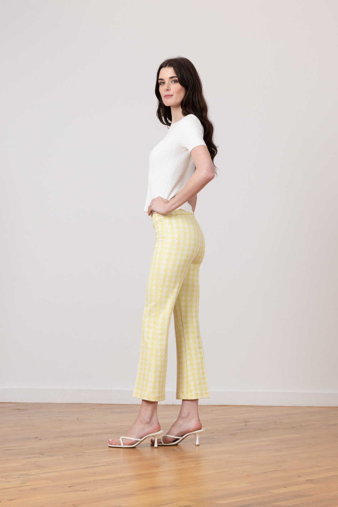 LEO Grid Check - AVENUE MONTAIGNE 