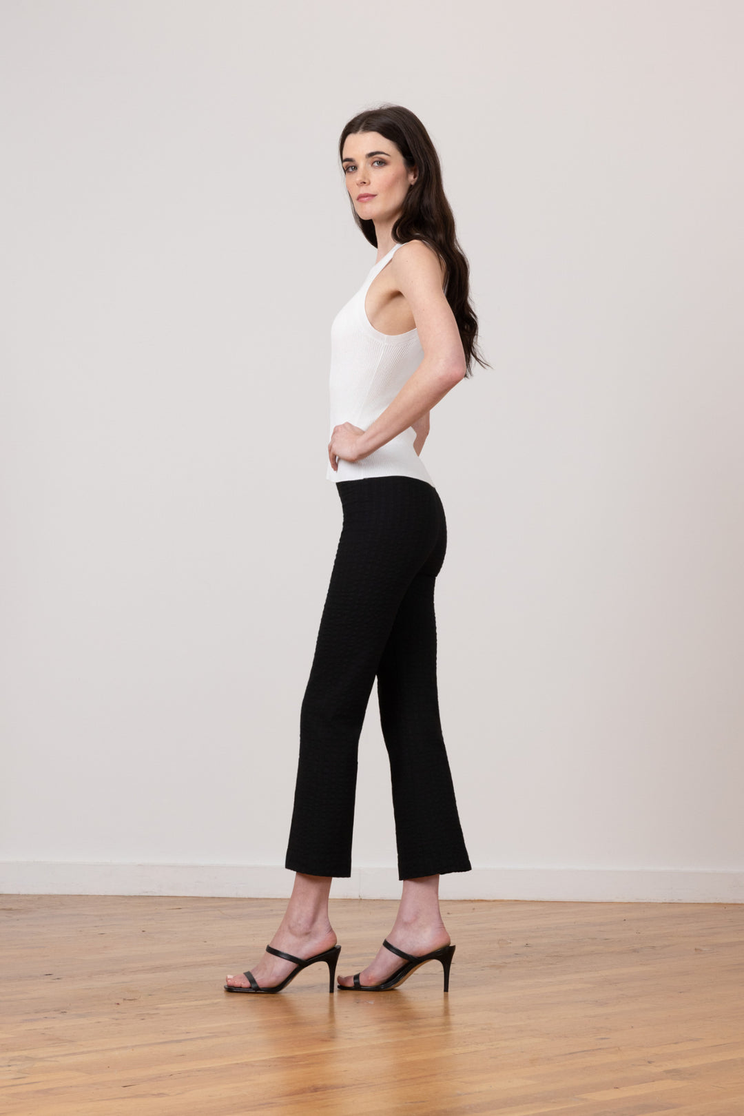 LEO Seersucker Black - AVENUE MONTAIGNE 