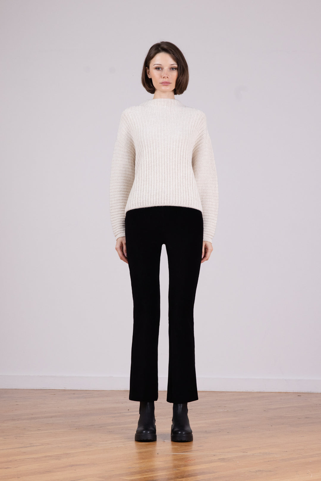 LEO Pre-Washed Corduroy Black