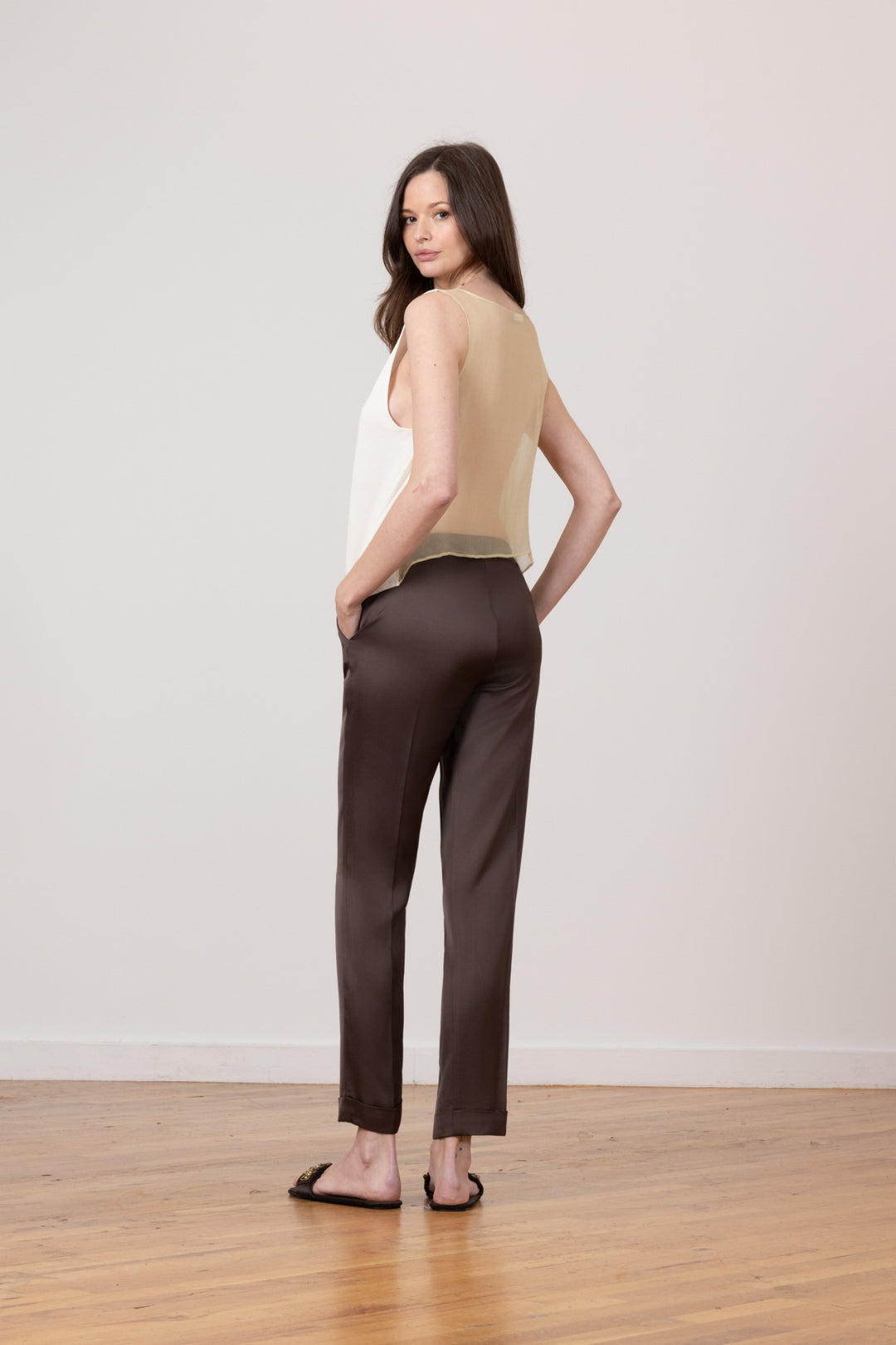 ODEON Breeze Chestnut - AVENUE MONTAIGNE 