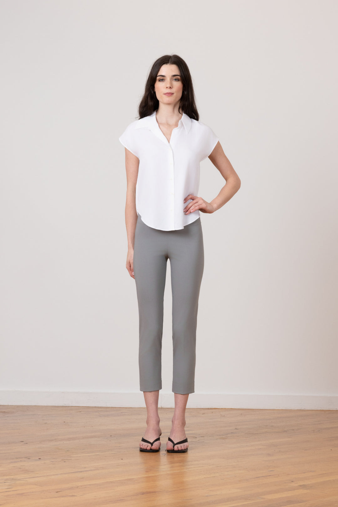 OLIVER Signature Light Grey - AVENUE MONTAIGNE 