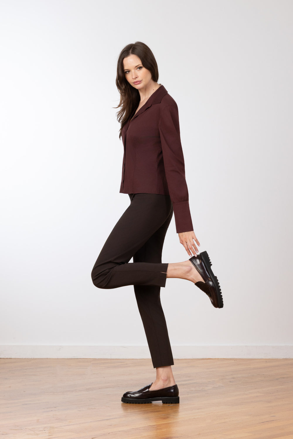 PARS Signature Brown - AVENUE MONTAIGNE 