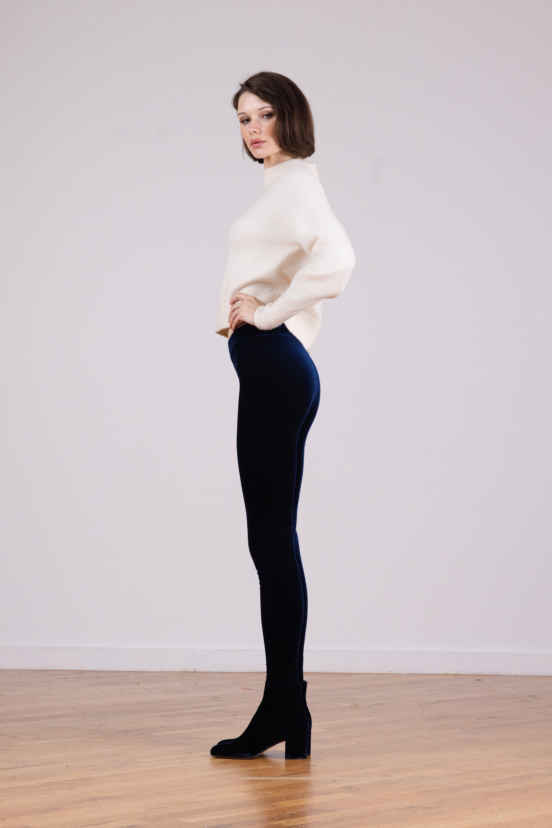 PULL ON SKINNY Velvet Navy