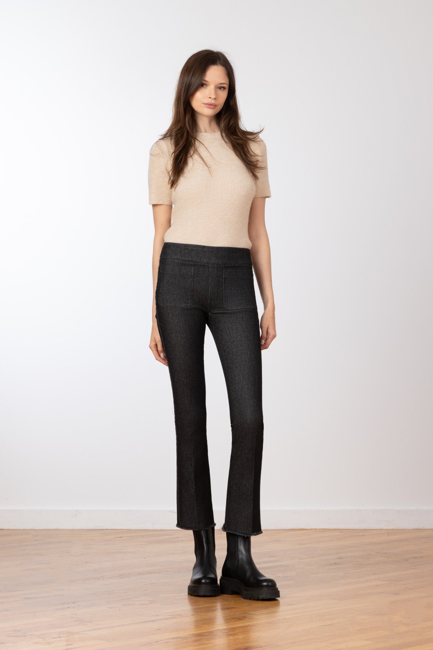 SHOP ALL PANTS – AVENUE MONTAIGNE SHOP ALL PANTS – AVENUE MONTAIGNE