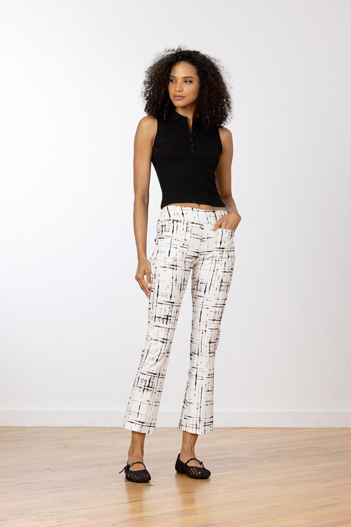 STITCH Graffiti White - AVENUE MONTAIGNE 