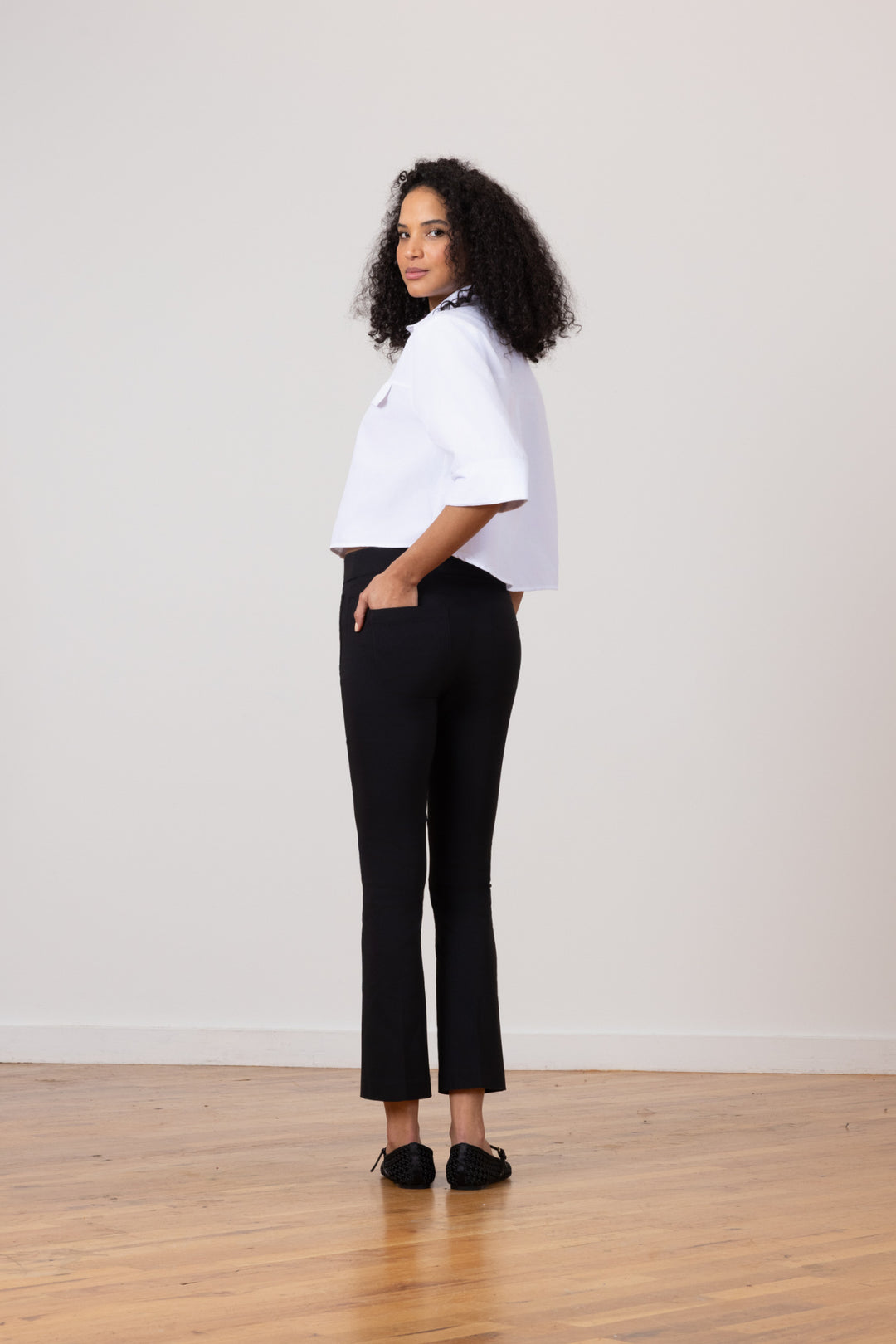 STITCH Signature Black - AVENUE MONTAIGNE 