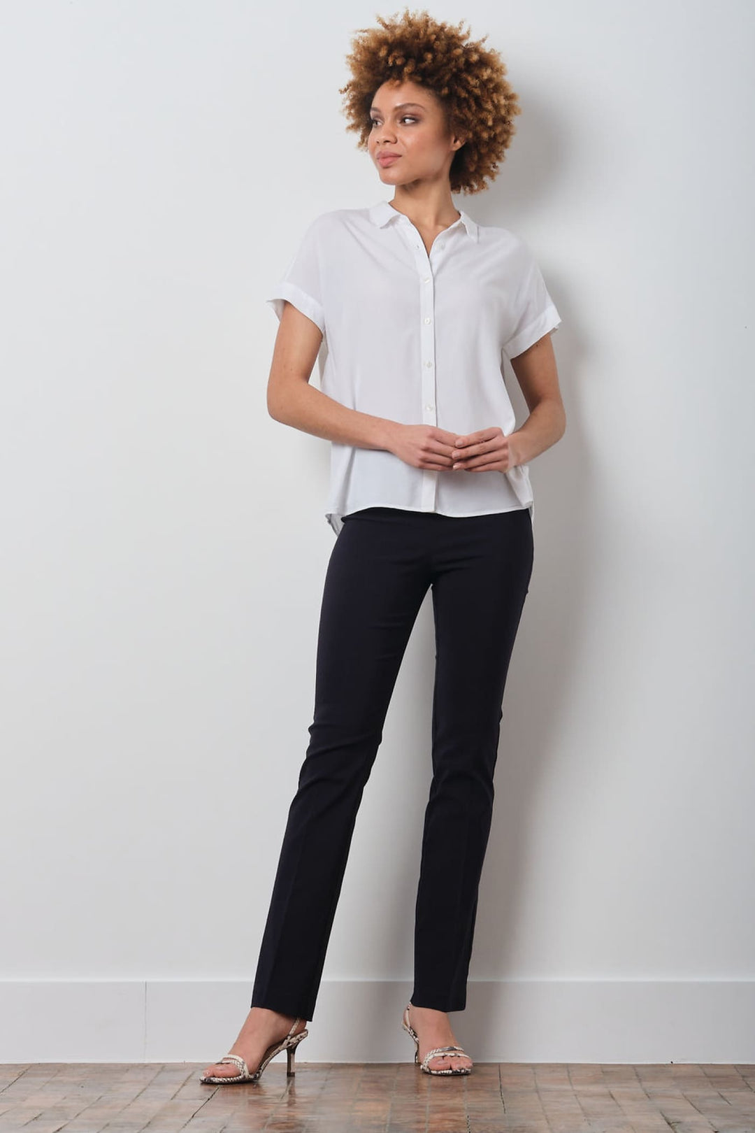 BECCA Signature Navy - AVENUE MONTAIGNE 