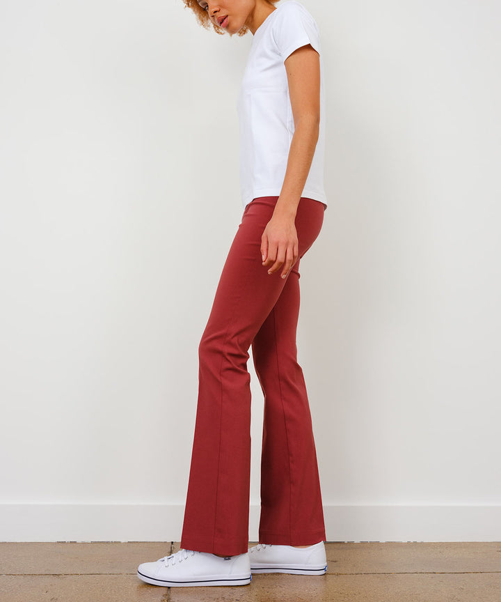 BECCA Signature Sangria - AVENUE MONTAIGNE 