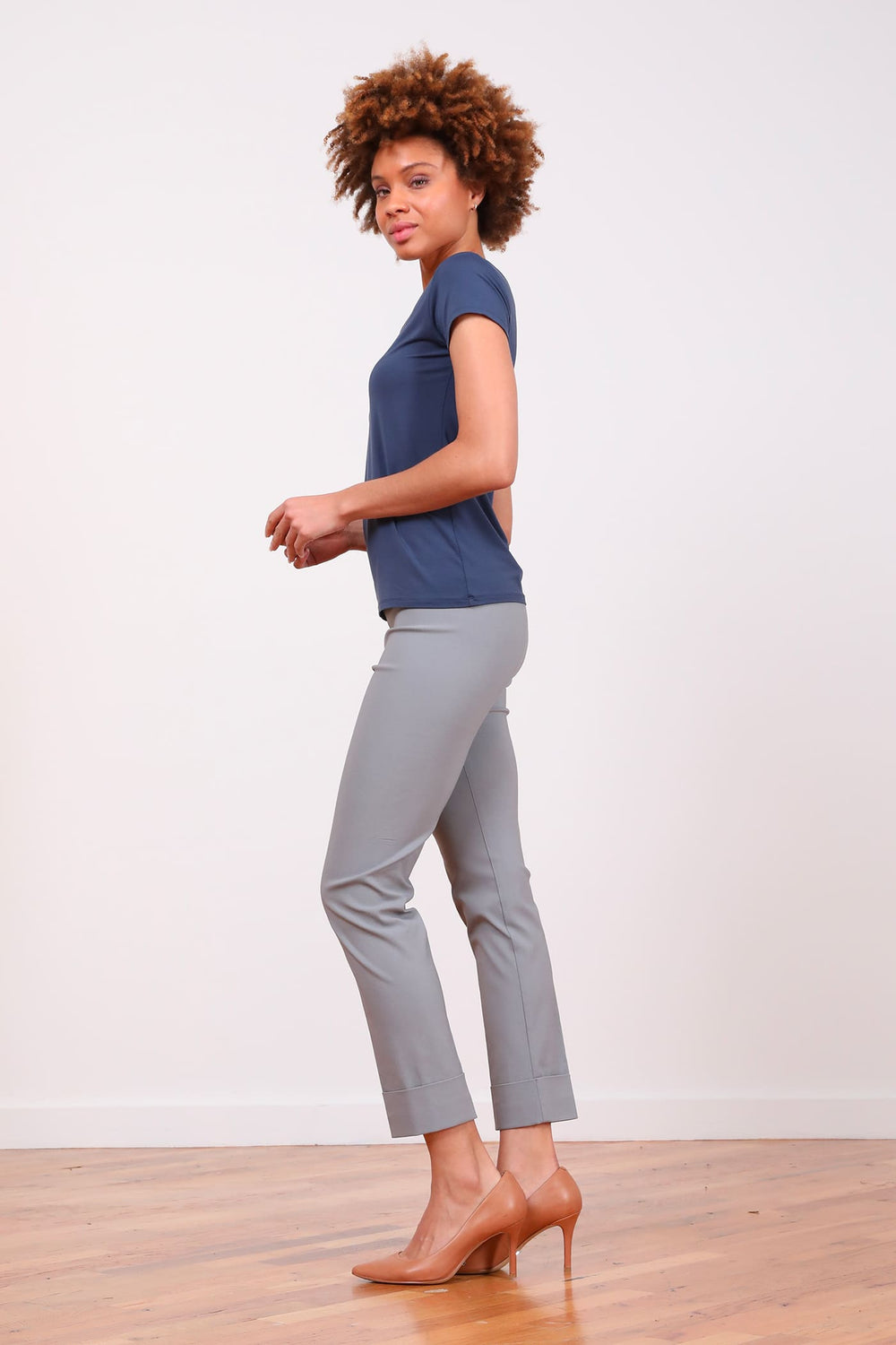 FRANCO Signature Light Grey - AVENUE MONTAIGNE 