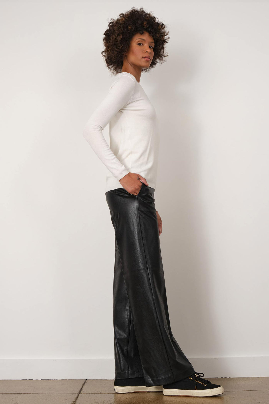 GEORGES Pleather Black