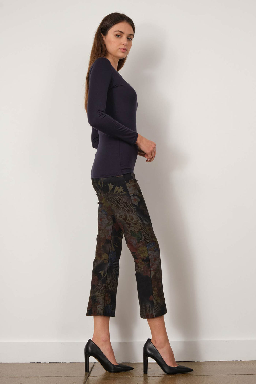 LEO Floral Leaf - AVENUE MONTAIGNE 